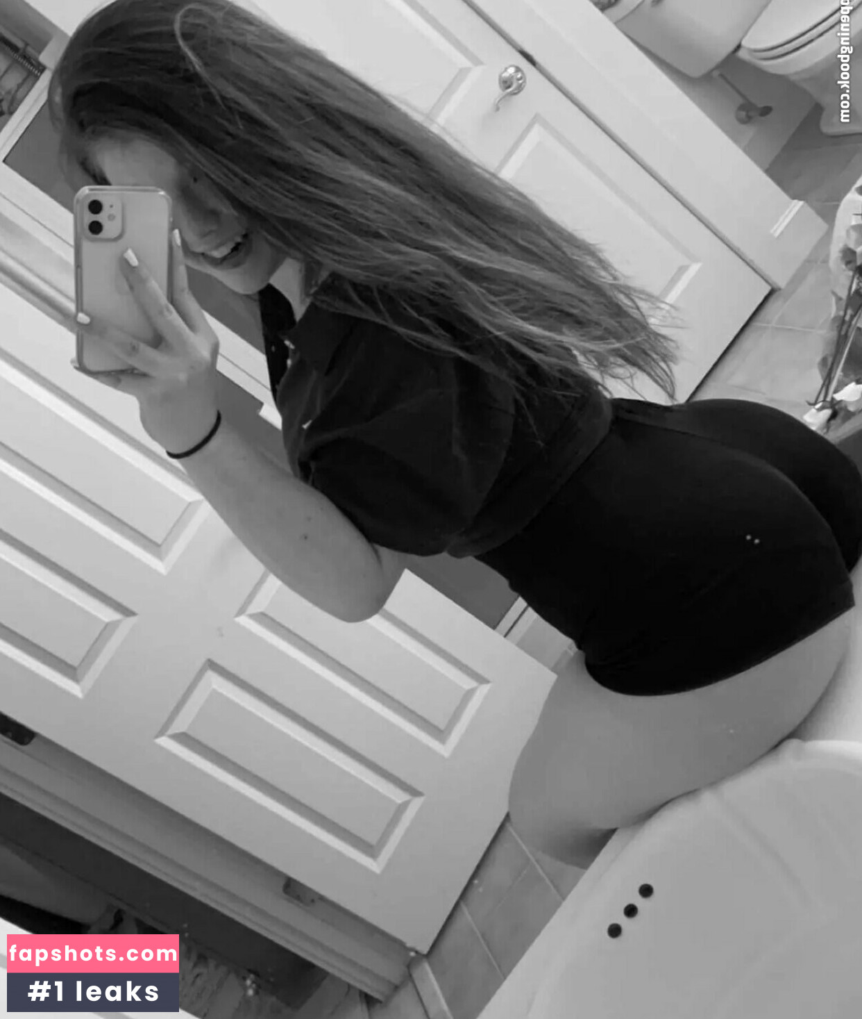 Elsuzannee gallery photo #101