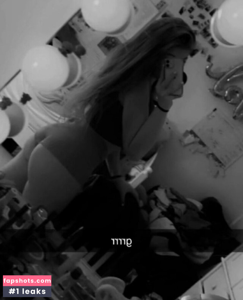 Elsuzannee gallery photo #127