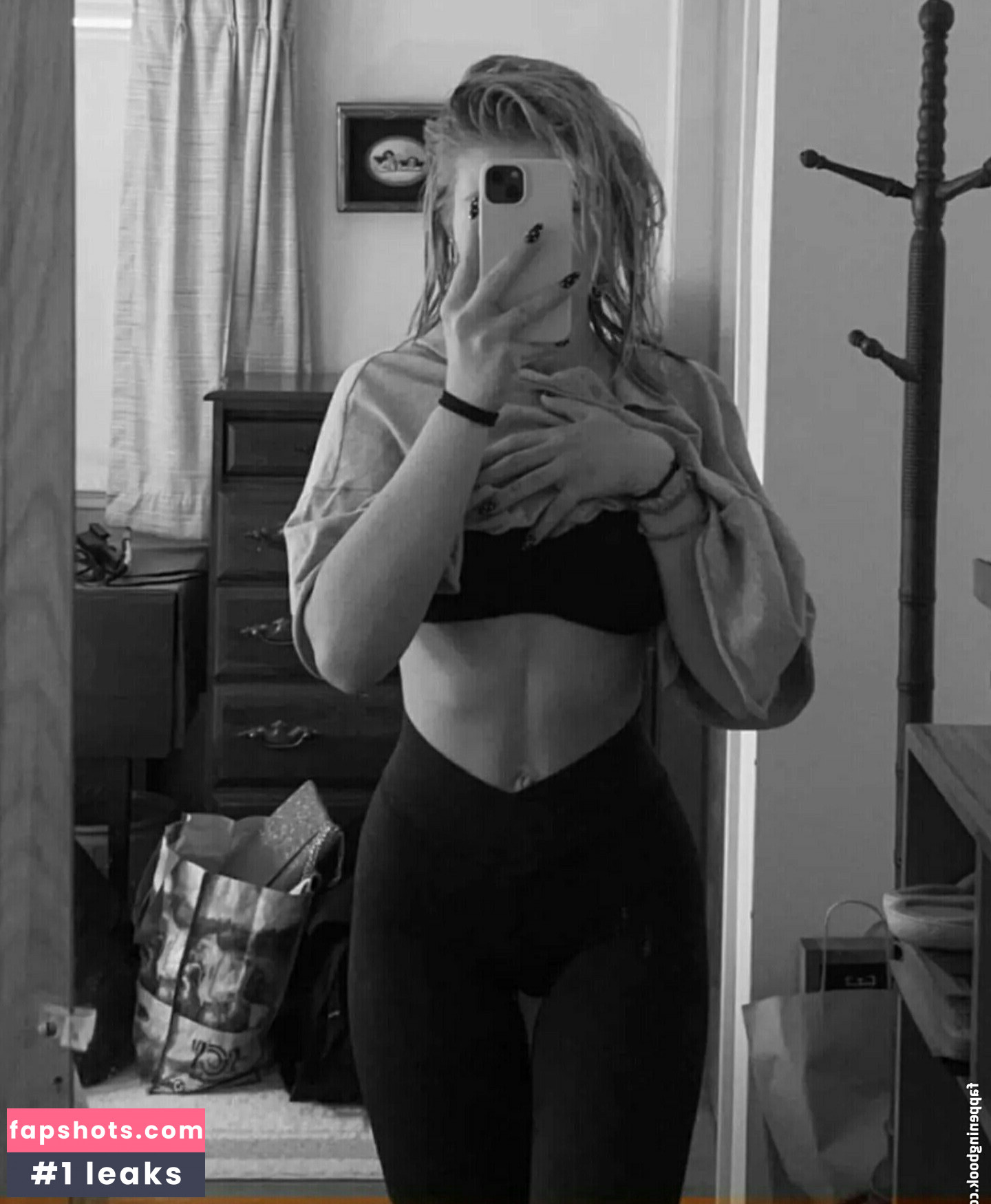 Elsuzannee gallery photo #26