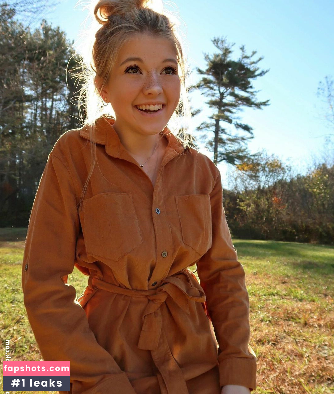 Elsuzannee gallery photo #28