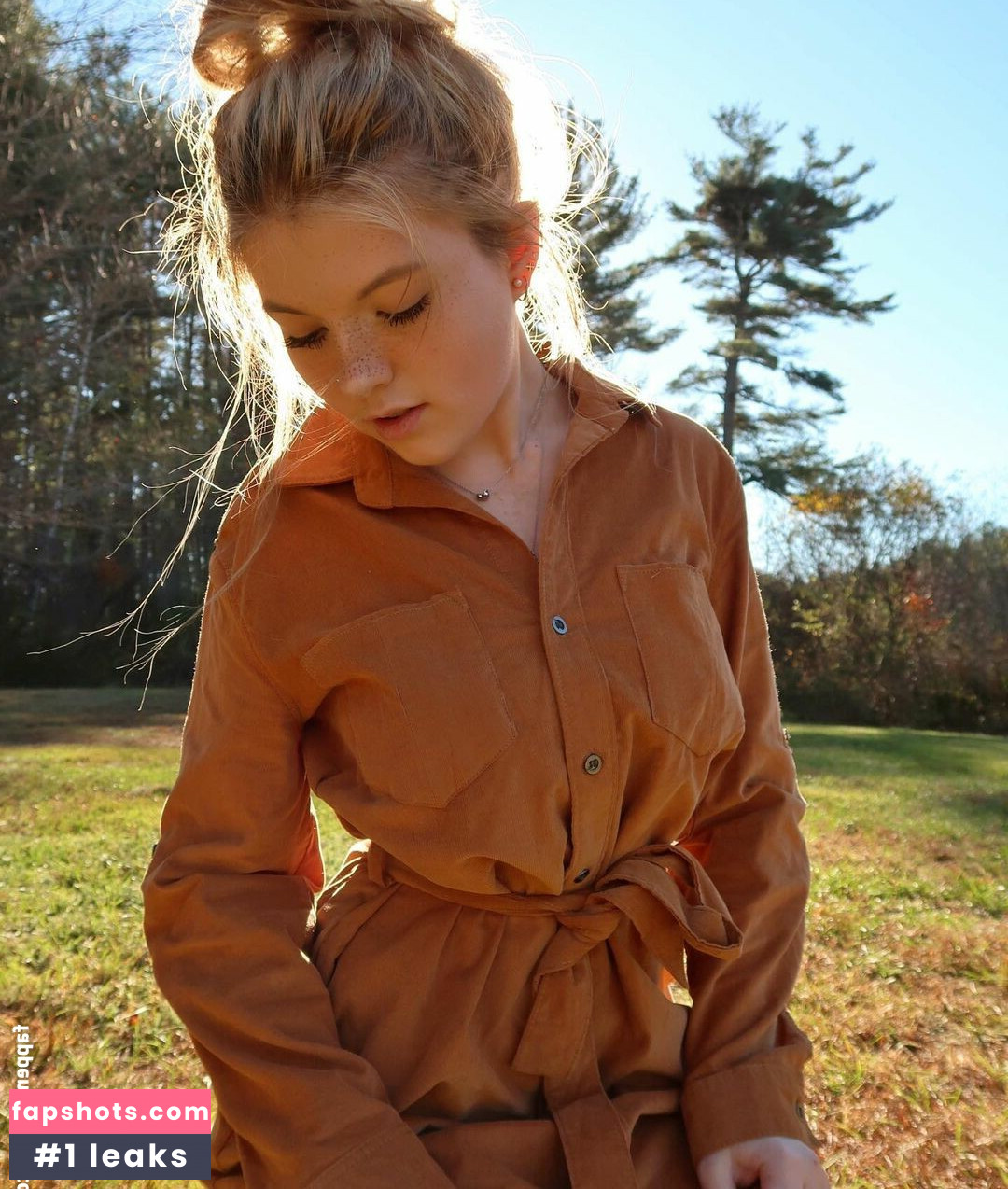 Elsuzannee gallery photo #29