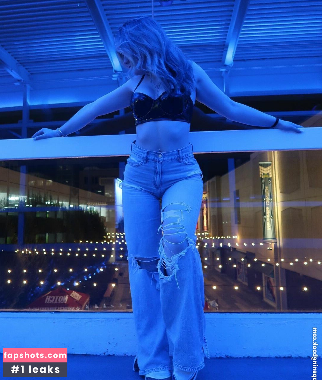 Elsuzannee gallery photo #8