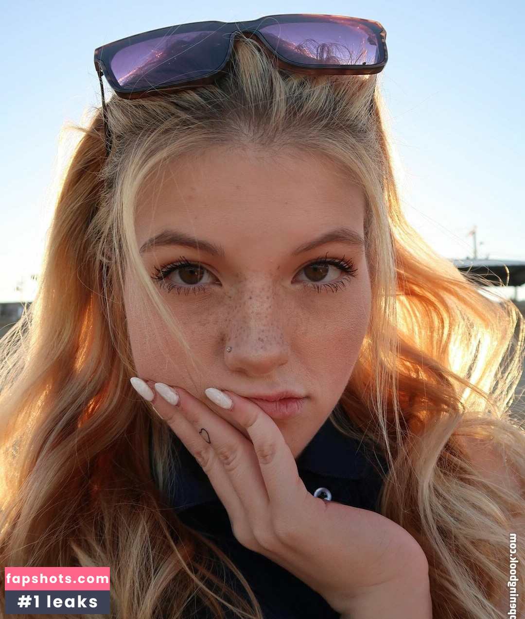 Elsuzannee gallery photo #74