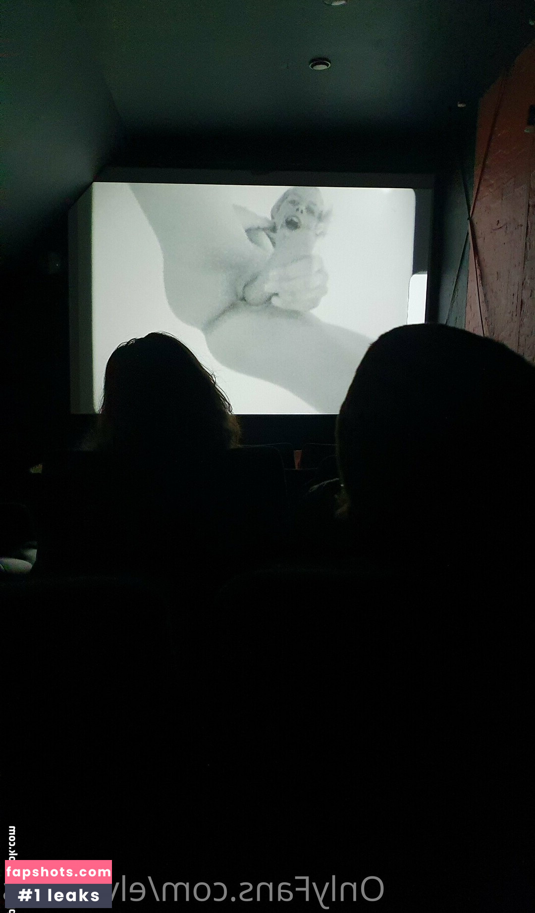 elvirafriis Nahé úniky fotek pouze od fanoušků #13 - Fapshots