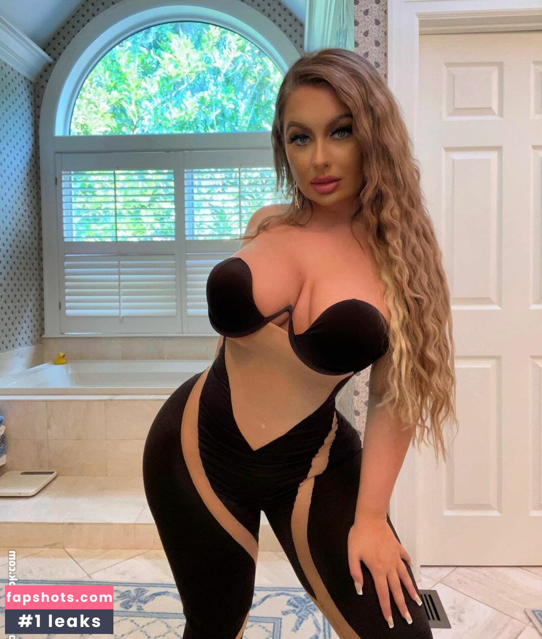 Elvisa Dedić gallery photo #11