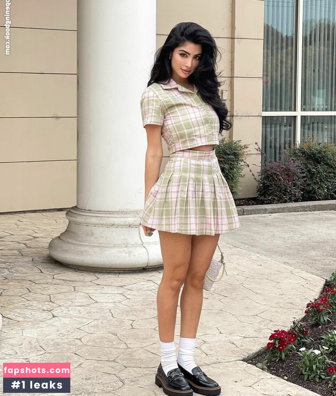 Elwa Saleh gallery photo #18