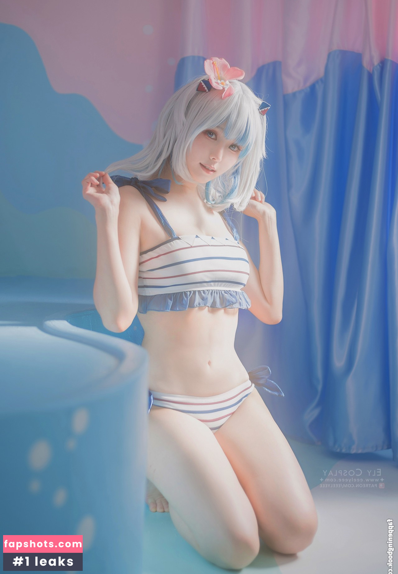 Ely Cosplayer nude babe gallery