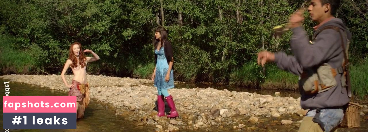 Elyse Levesque gallery photo #26