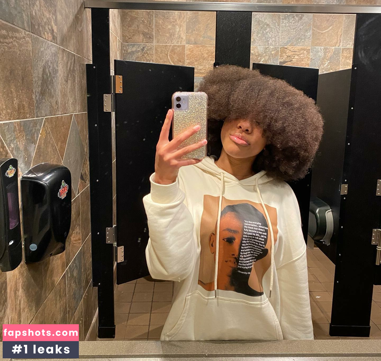 Elyse Rey gallery photo #16