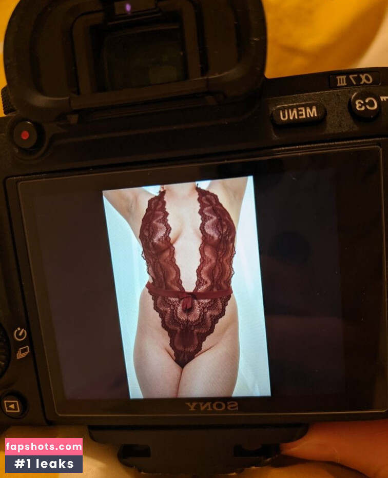 Elysia Griffin gallery photo #2