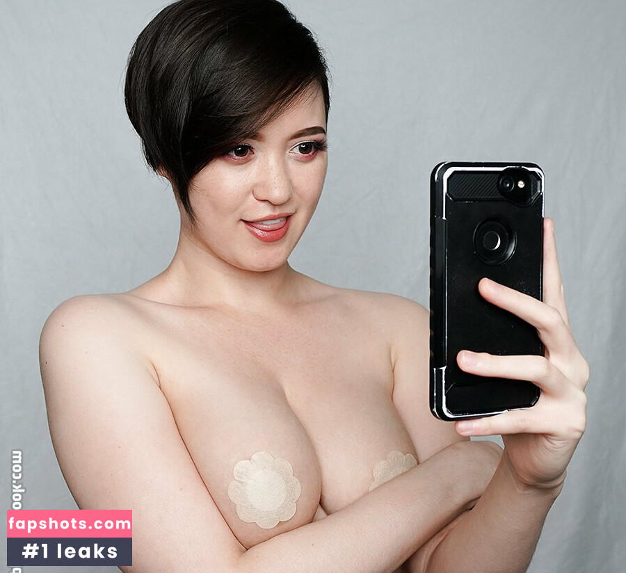 Elysia Griffin gallery photo #6