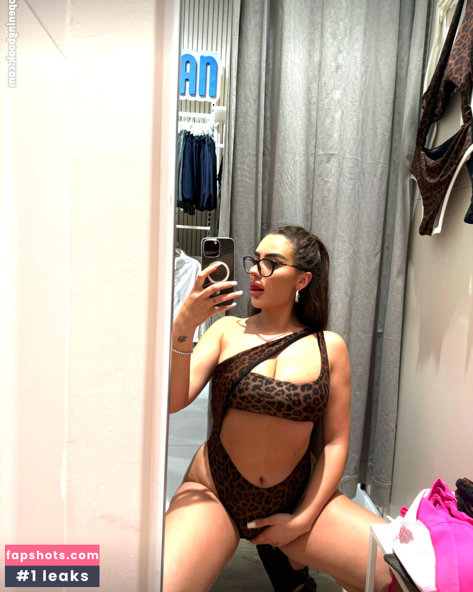 Ema Ferusova gallery photo #12