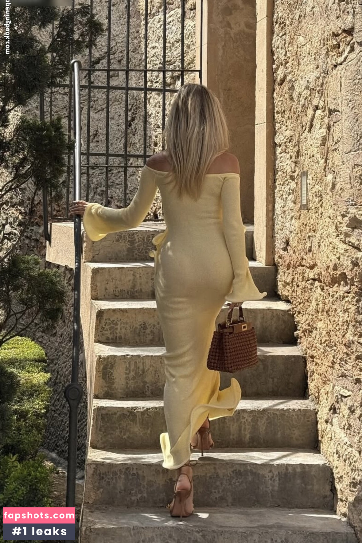 Ema Louise gallery photo #11