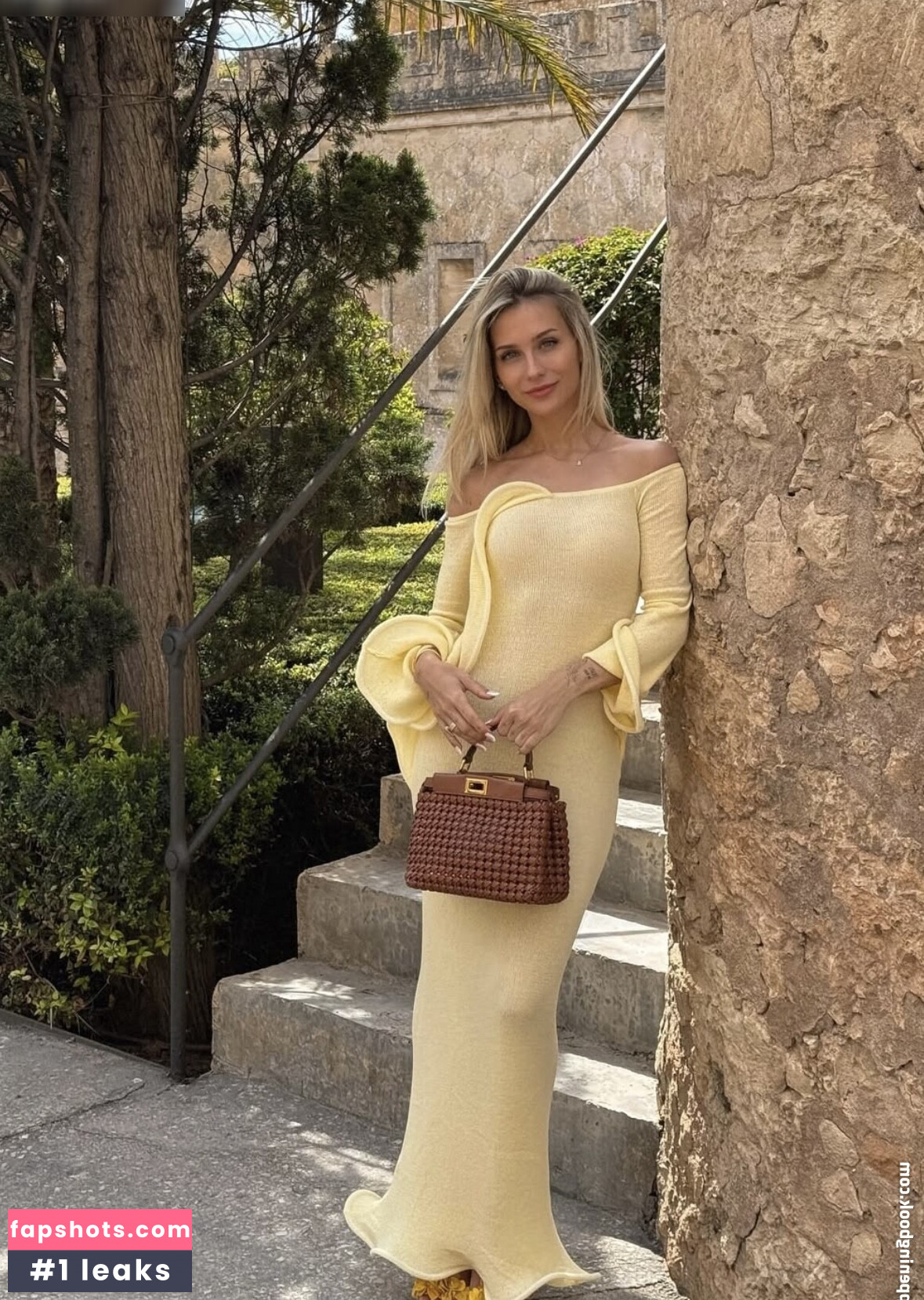 Ema Louise gallery photo #12