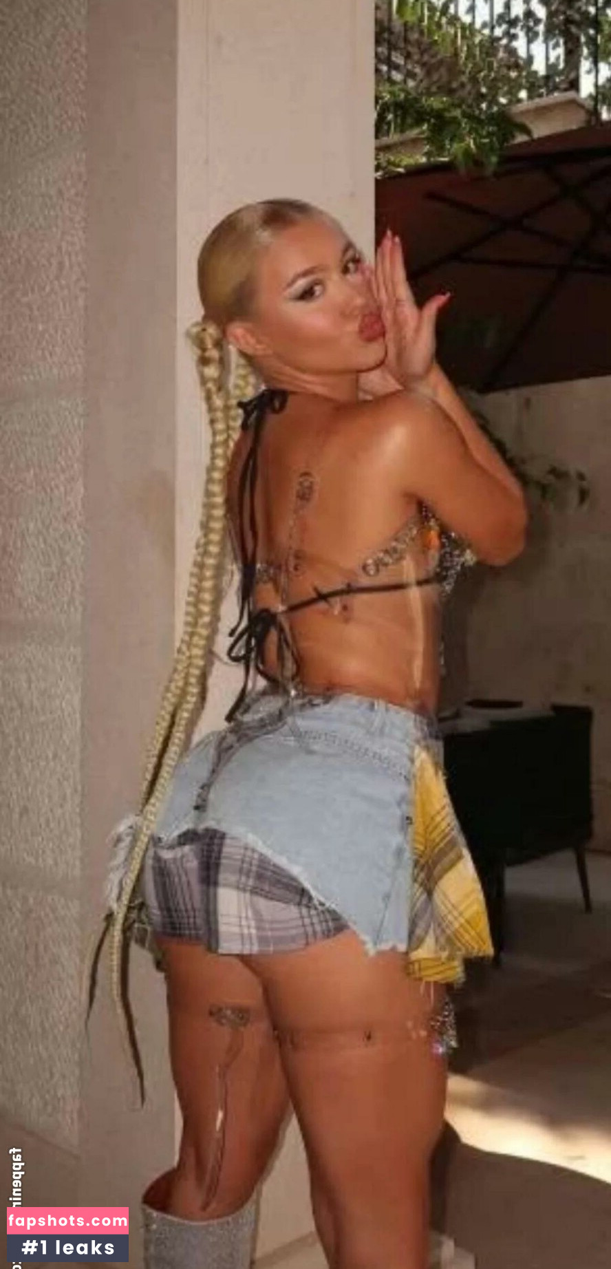 Ema Radujko gallery photo #17