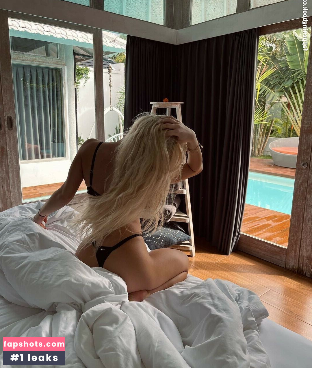 Ema Radujko gallery photo #27