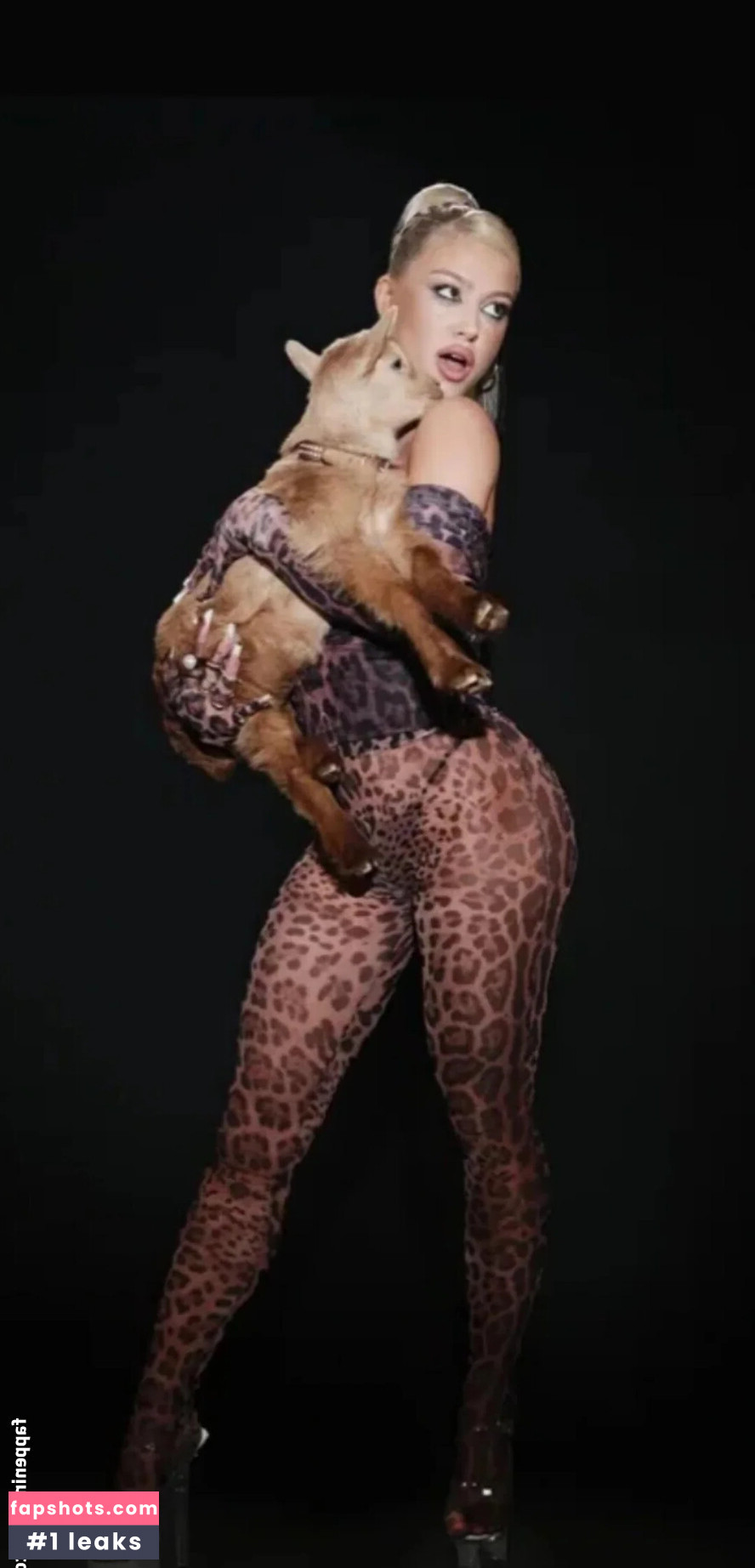 Ema Radujko gallery photo #9