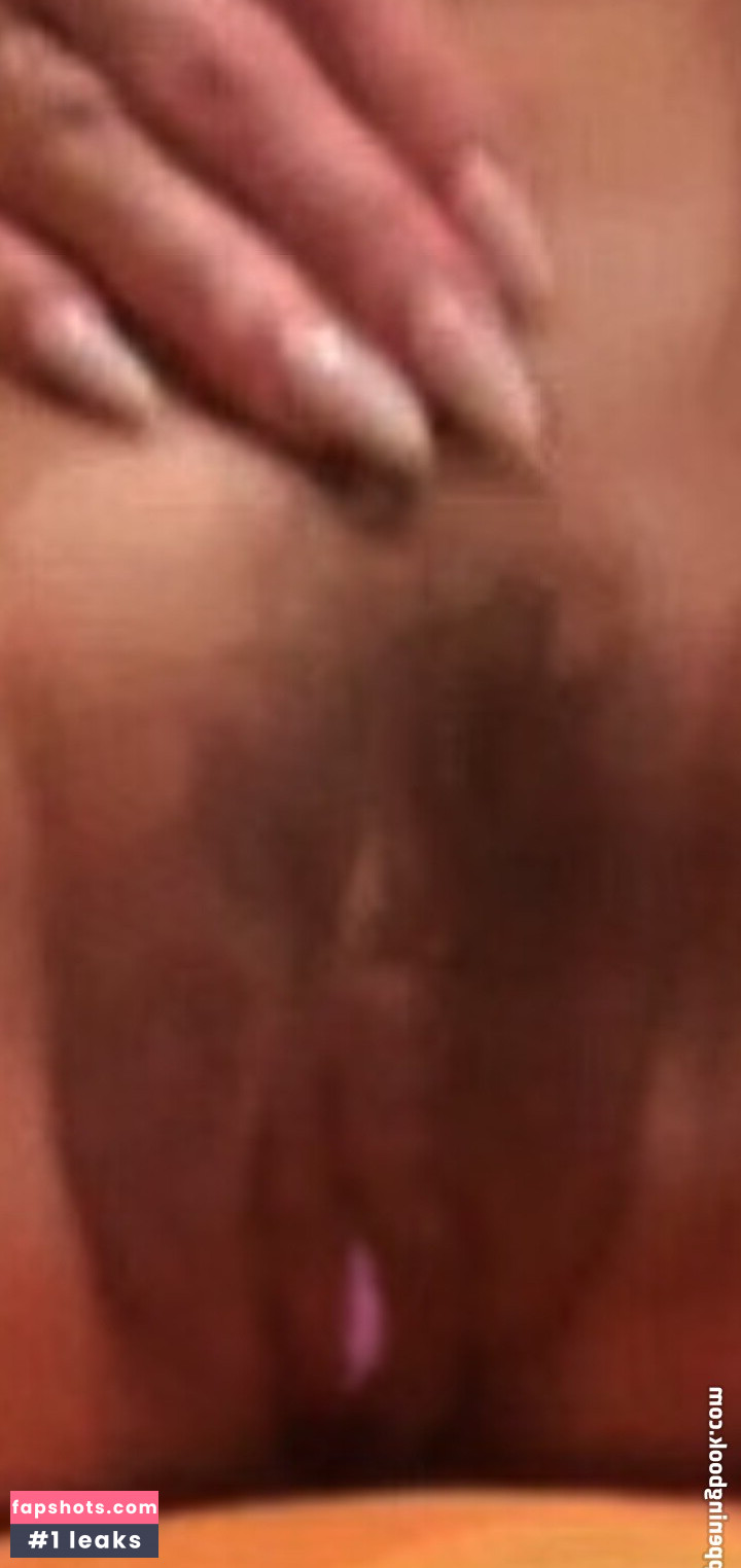 Emanuela Botto gallery photo #32