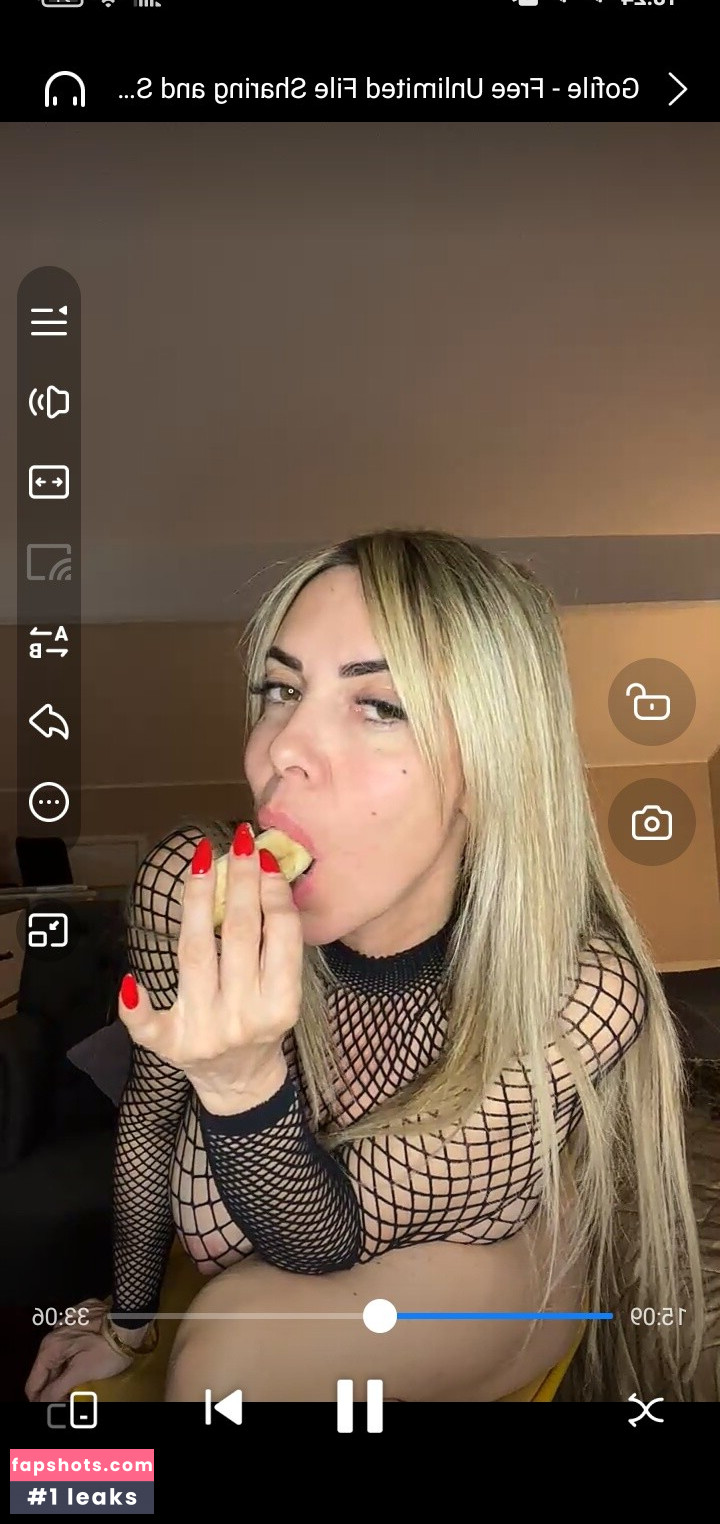 Emanuela Botto gallery photo #89