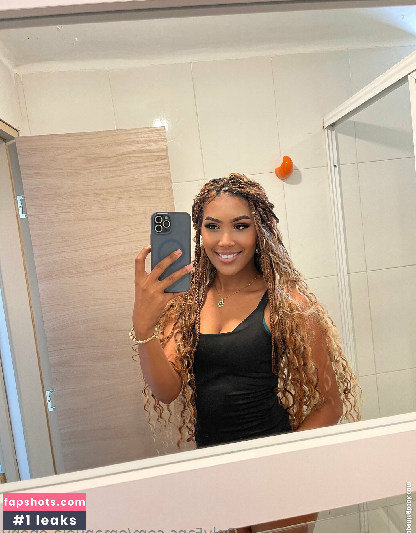 emanuela.ebony Nude Leaks OnlyFans Photos #2 - LeakJerk