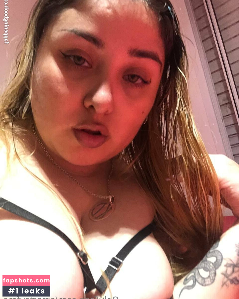 emartsyfree nude babe gallery