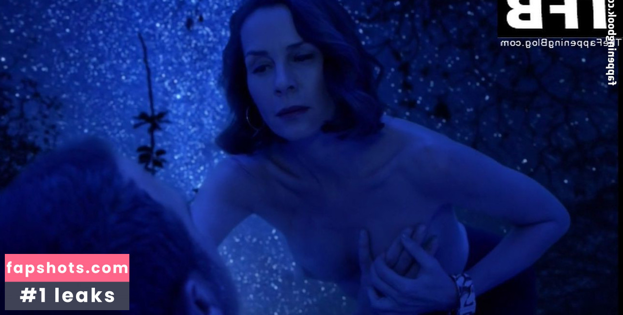 Embeth Davidtz gallery photo #15