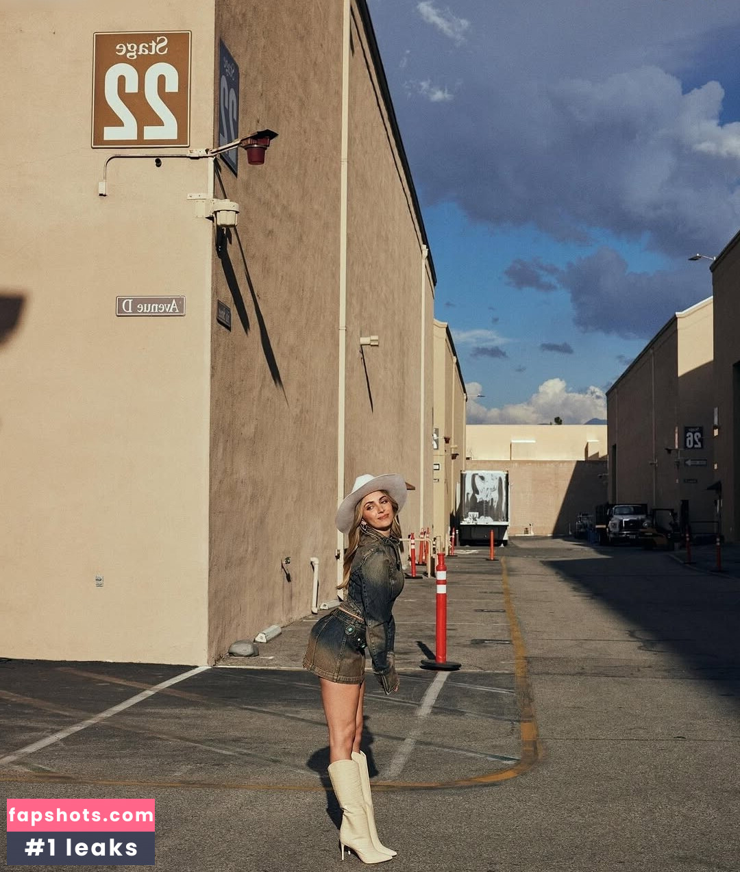 Emelia Hartford Nahé úniky fotek pouze od fanoušků #8 - Fapshots