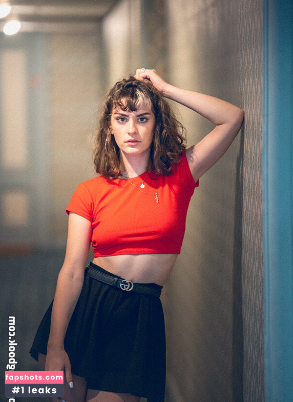 Emeline Faure Nude Leaks OnlyFans Photos #3 - LeakJerk