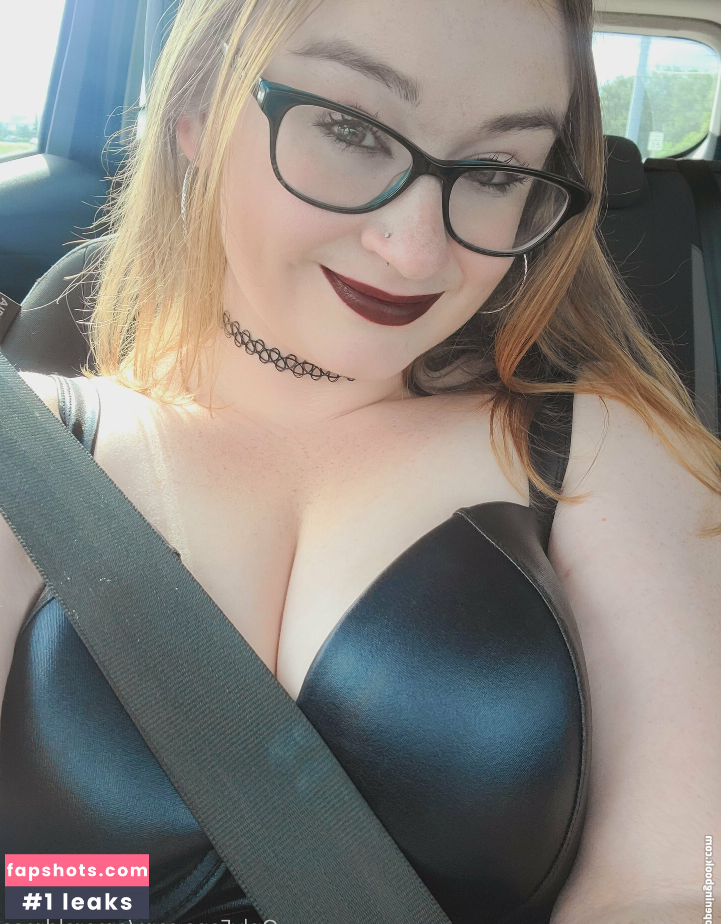 emeraldrose gallery photo #9