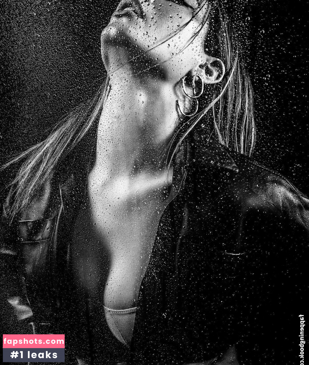 Emeraude Toubia gallery photo #87