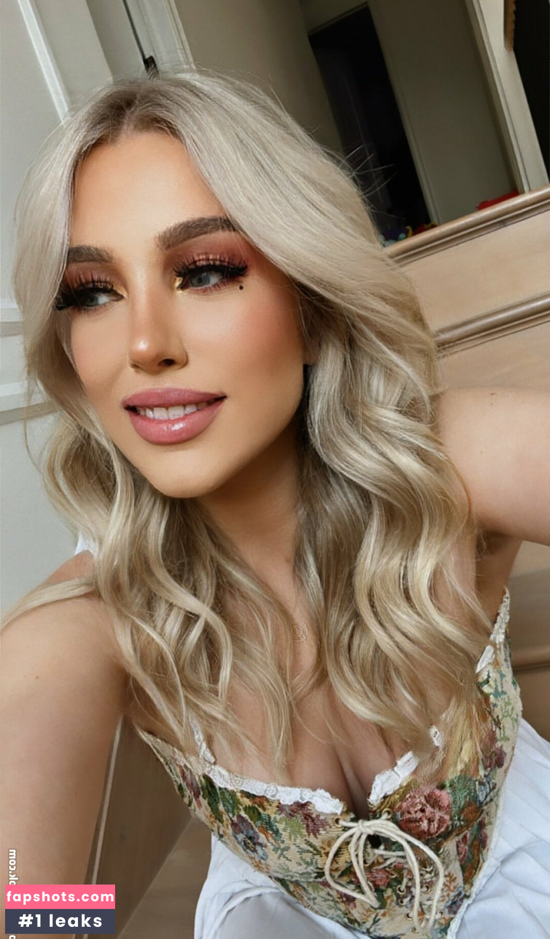 Emerome gallery photo #49