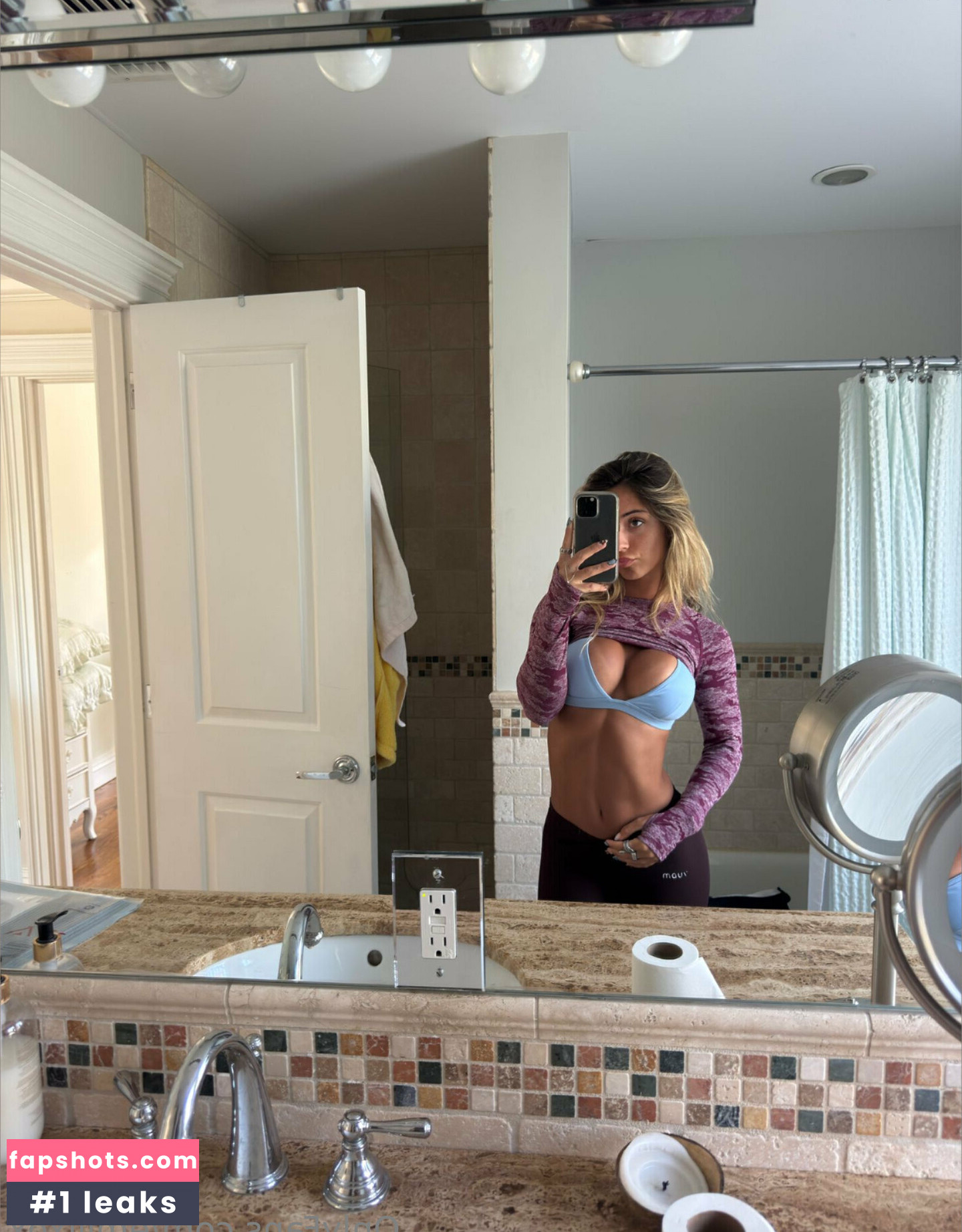 emiiixox gallery photo #28