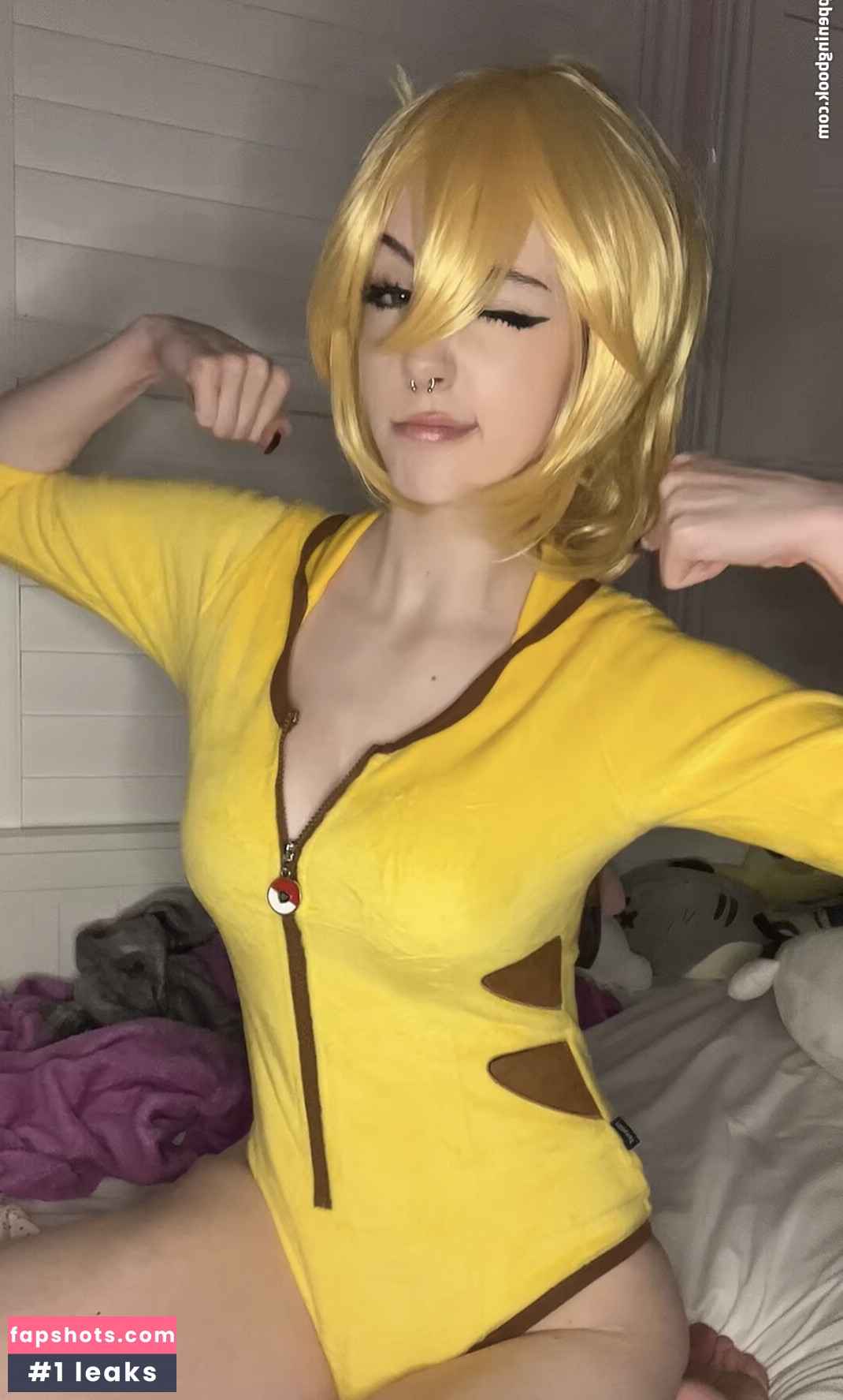 emiki28 gallery photo #254