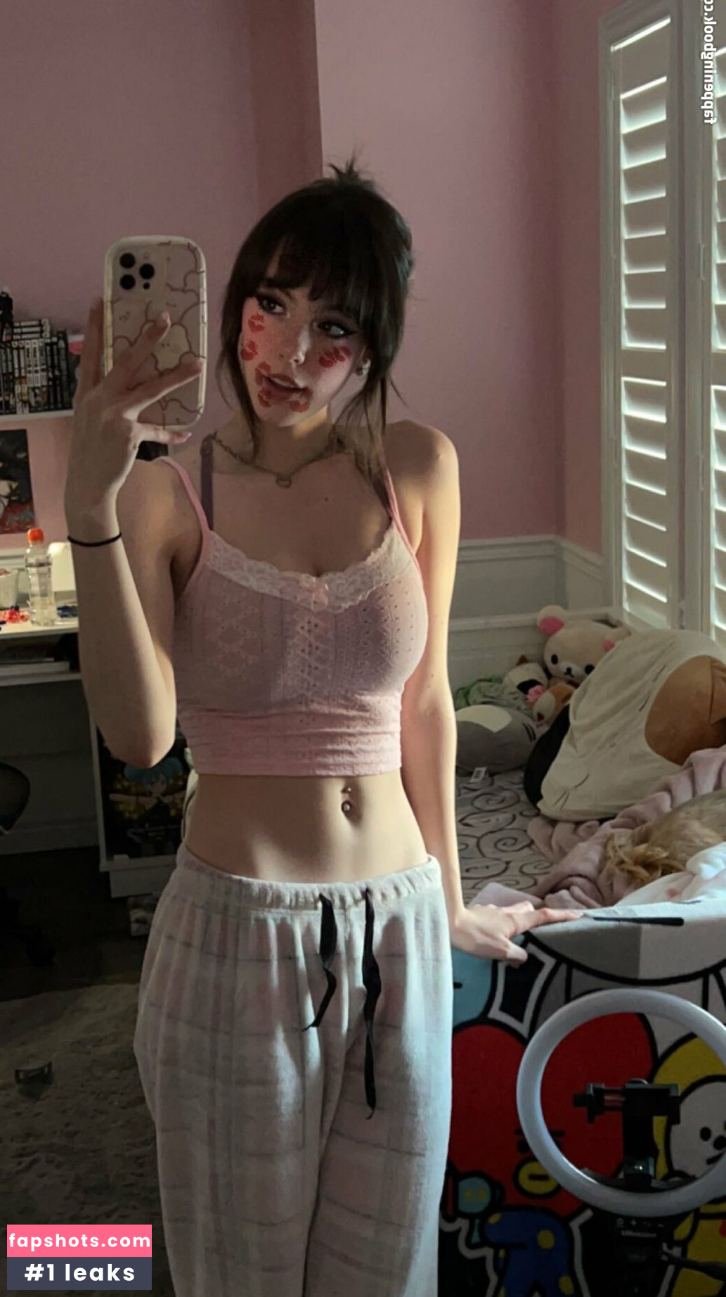 emiki28 gallery photo #314