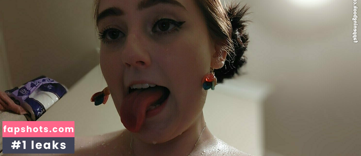 emilia_123 gallery photo #2