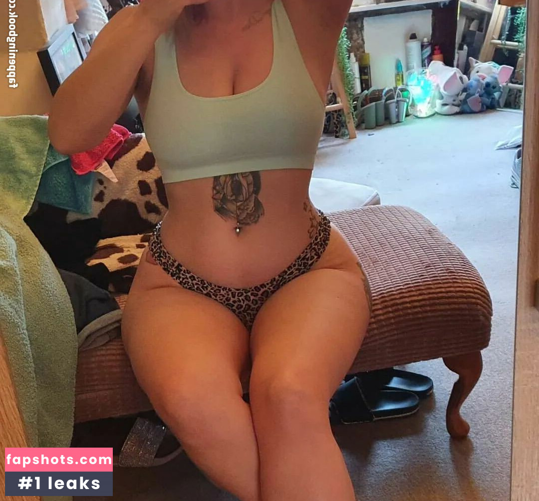 Emilia.7a Nude Leaks OnlyFans Photos #4 - LeakJerk