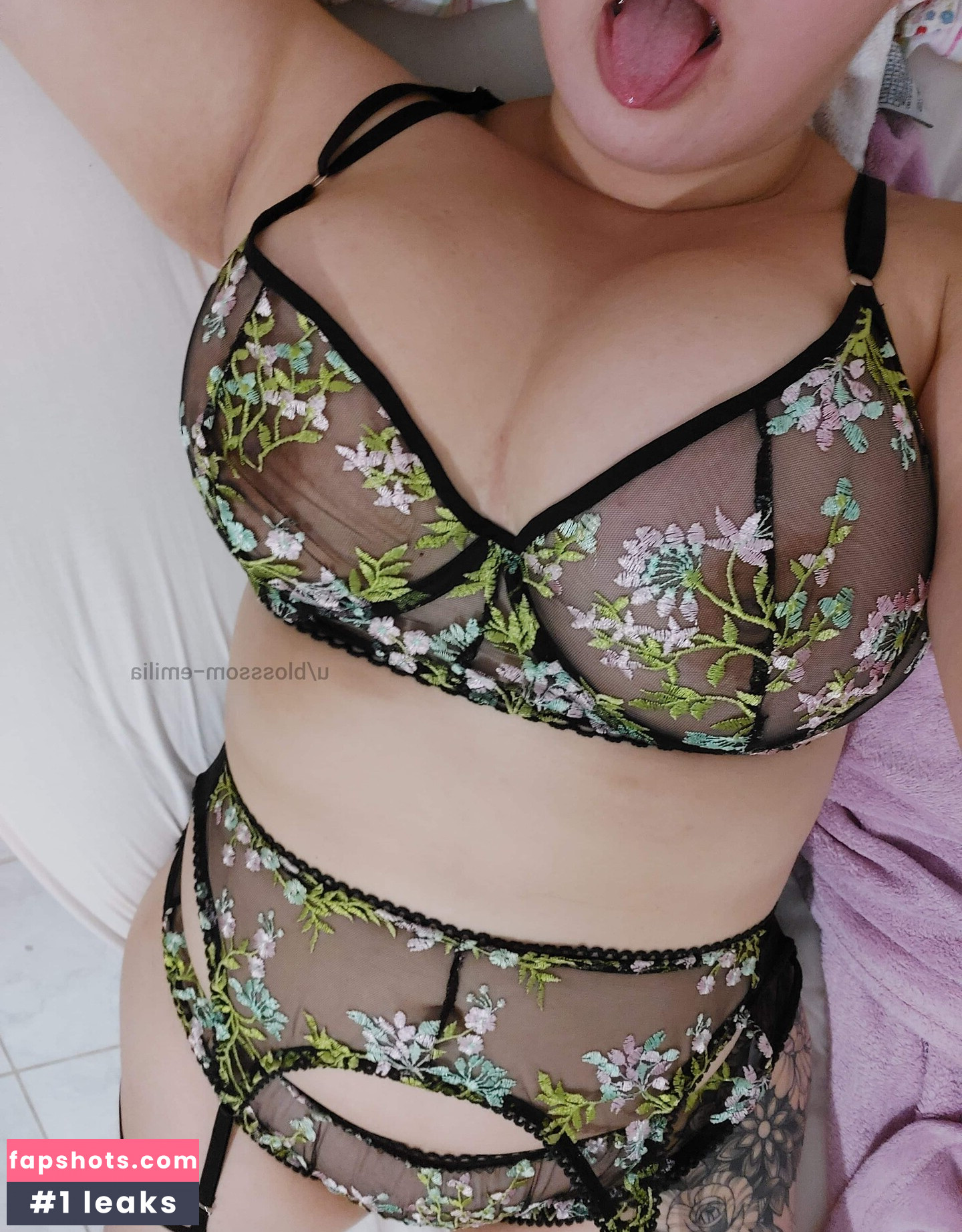 Emilia B gallery photo #10