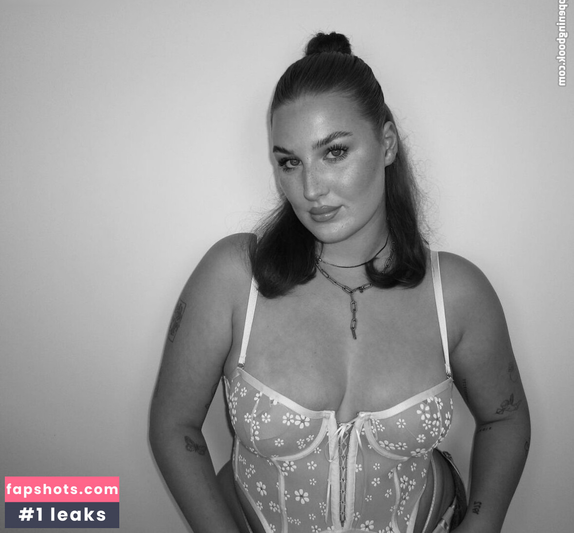 Emilia Baumgart gallery photo #32