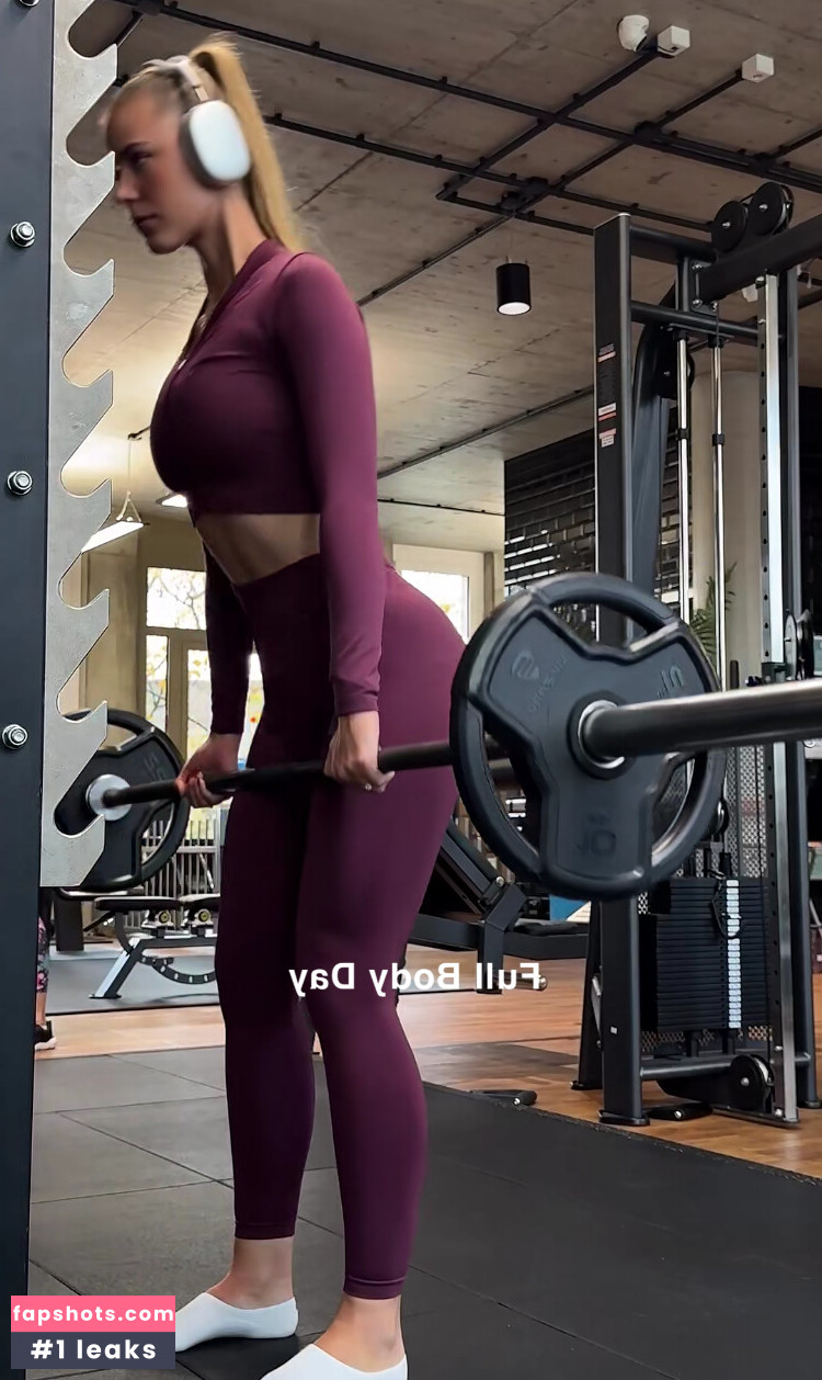 Emilia Bte gallery photo #28