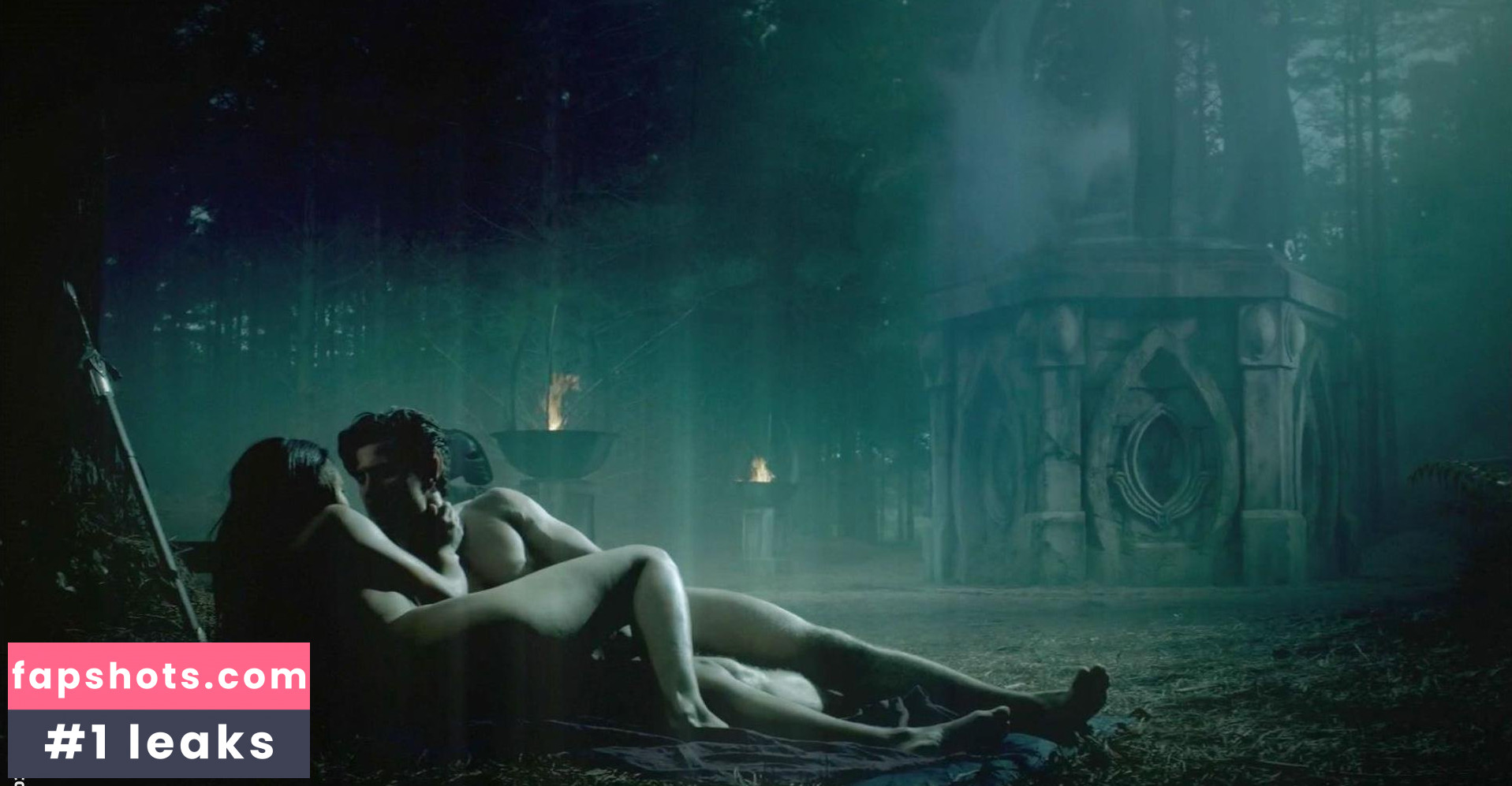 Emilia Burns nude babe gallery