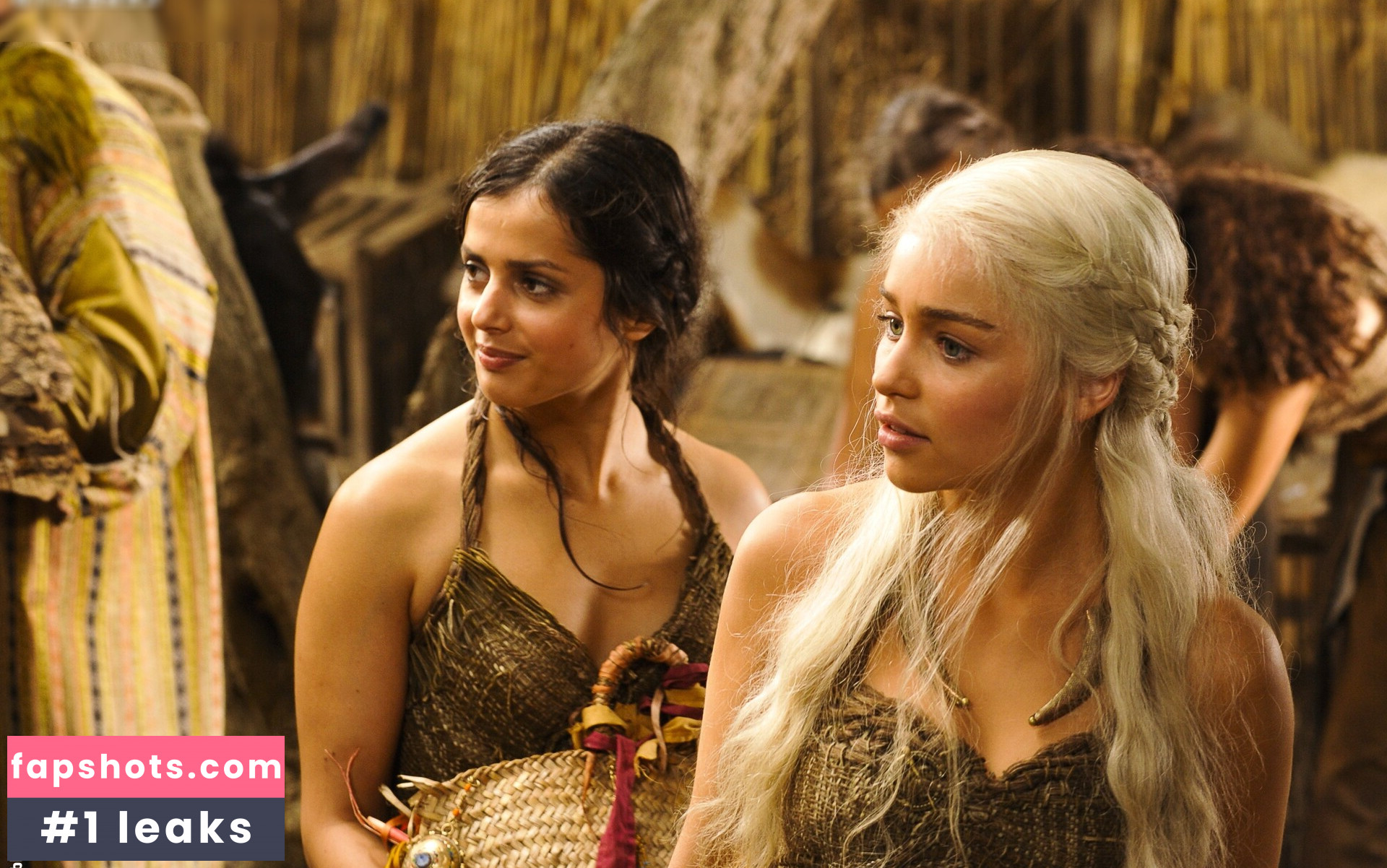 Emilia Clarke Nahé úniky fotek pouze od fanoušků #16 - Fapshots