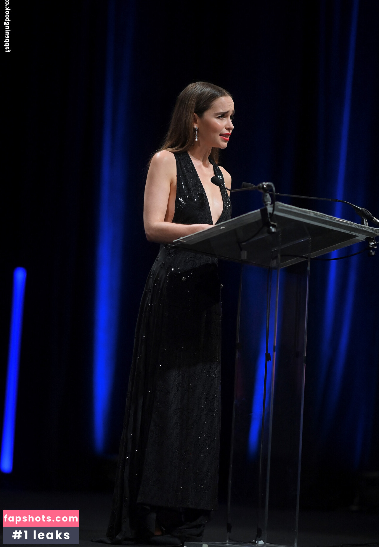 Emilia Clarke Nahé úniky fotek pouze od fanoušků #156 - Fapshots