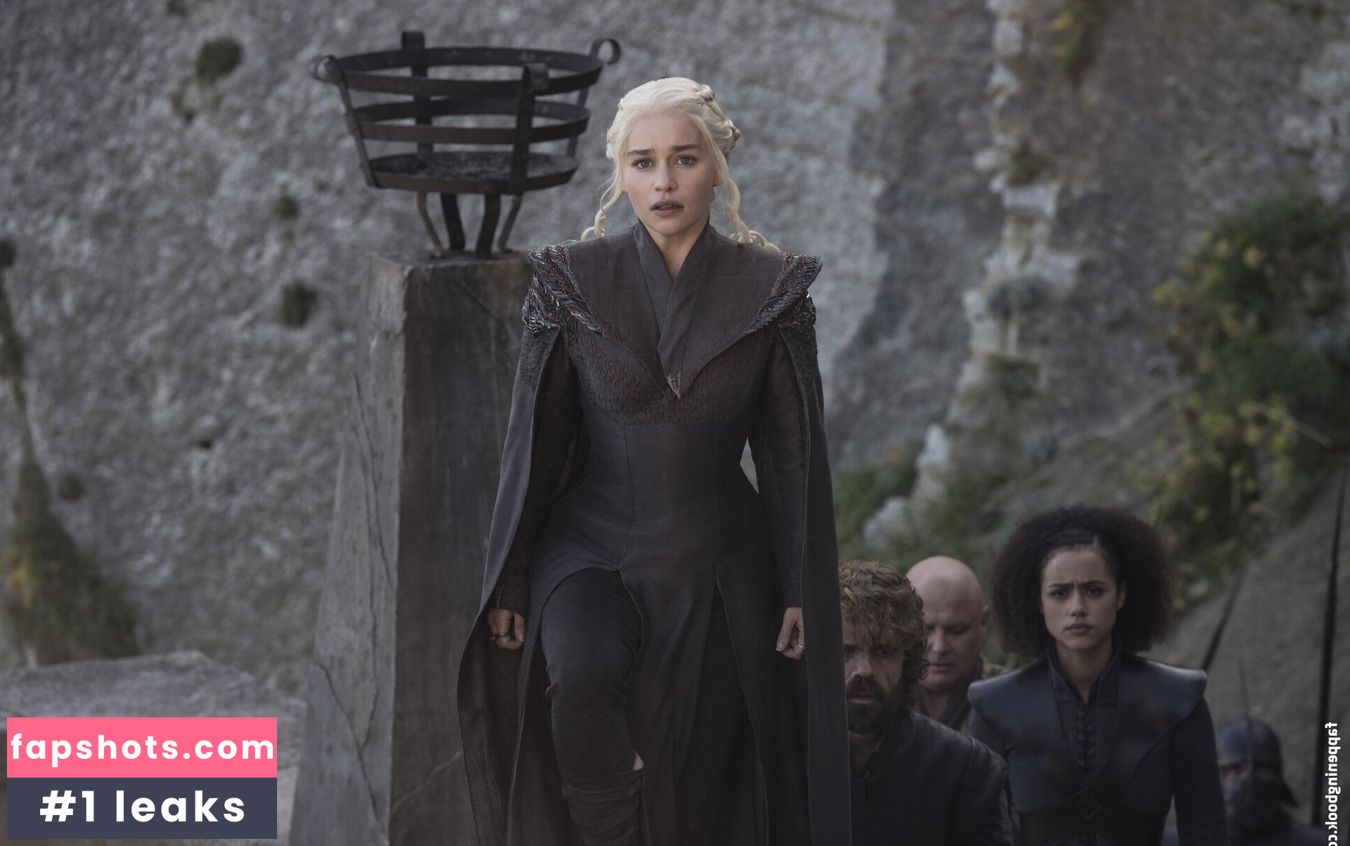 Emilia Clarke gallery photo #293