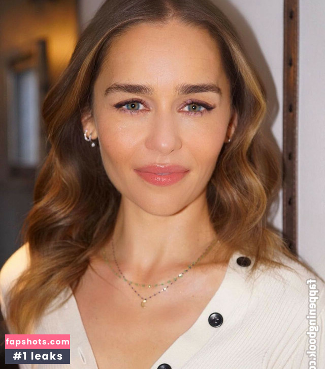Emilia Clarke Nahé úniky fotek pouze od fanoušků #328 - Fapshots