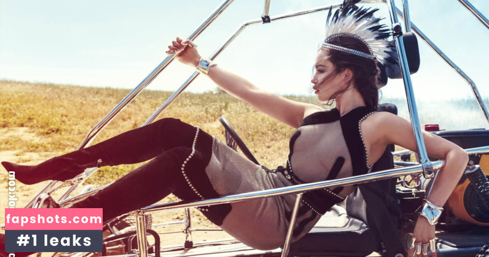 Emilia Clarke Nahé úniky fotek pouze od fanoušků #375 - Fapshots