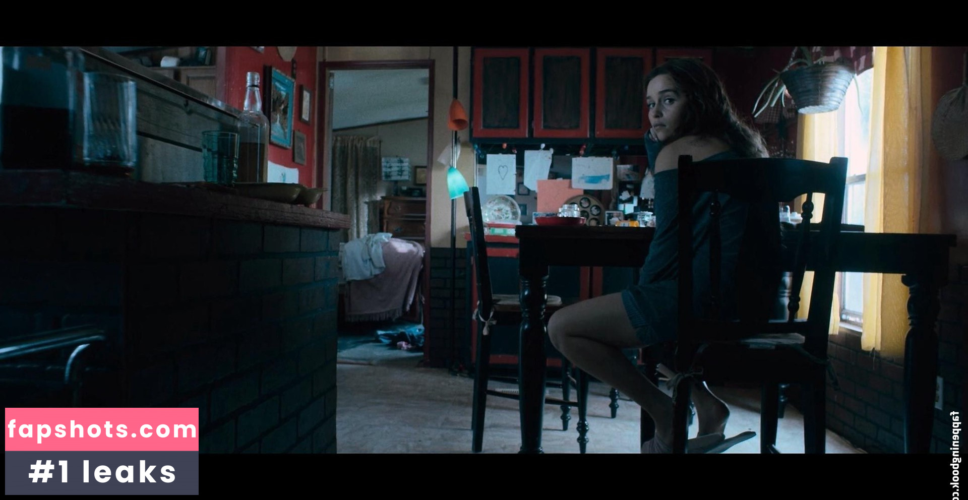 Emilia Clarke Nahé úniky fotek pouze od fanoušků #421 - Fapshots