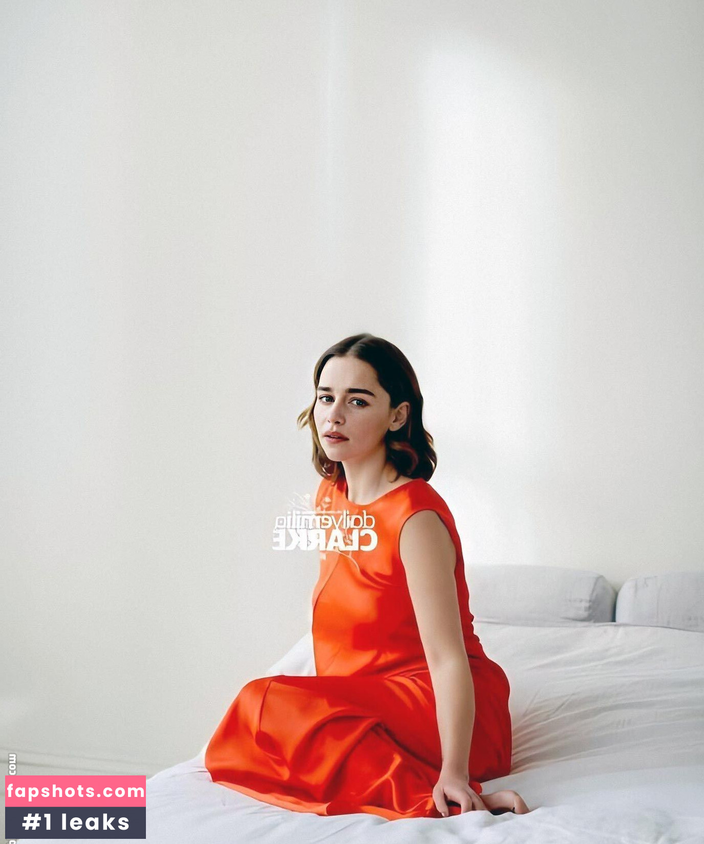 Emilia Clarke Nahé úniky fotek pouze od fanoušků #436 - Fapshots