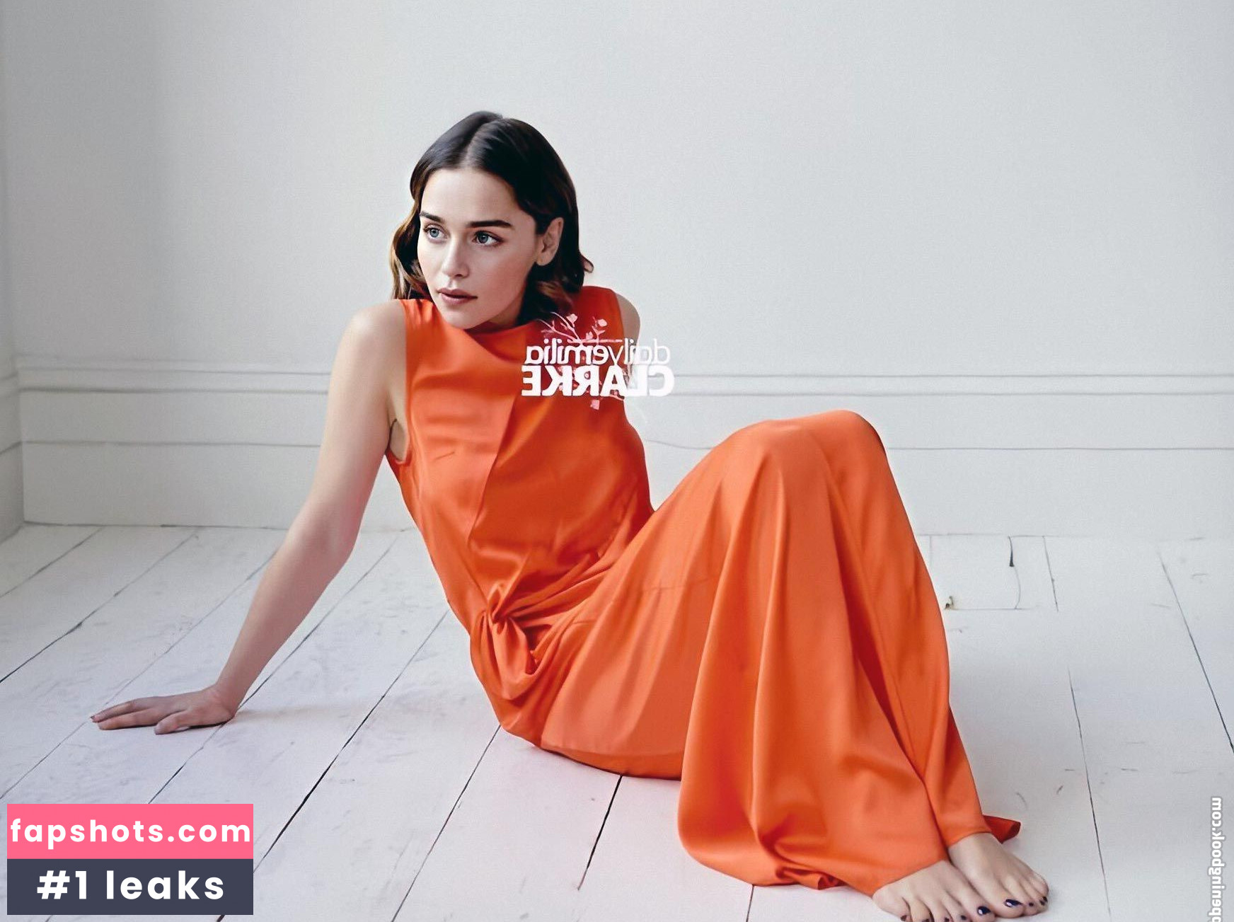 Emilia Clarke Nahé úniky fotek pouze od fanoušků #437 - Fapshots