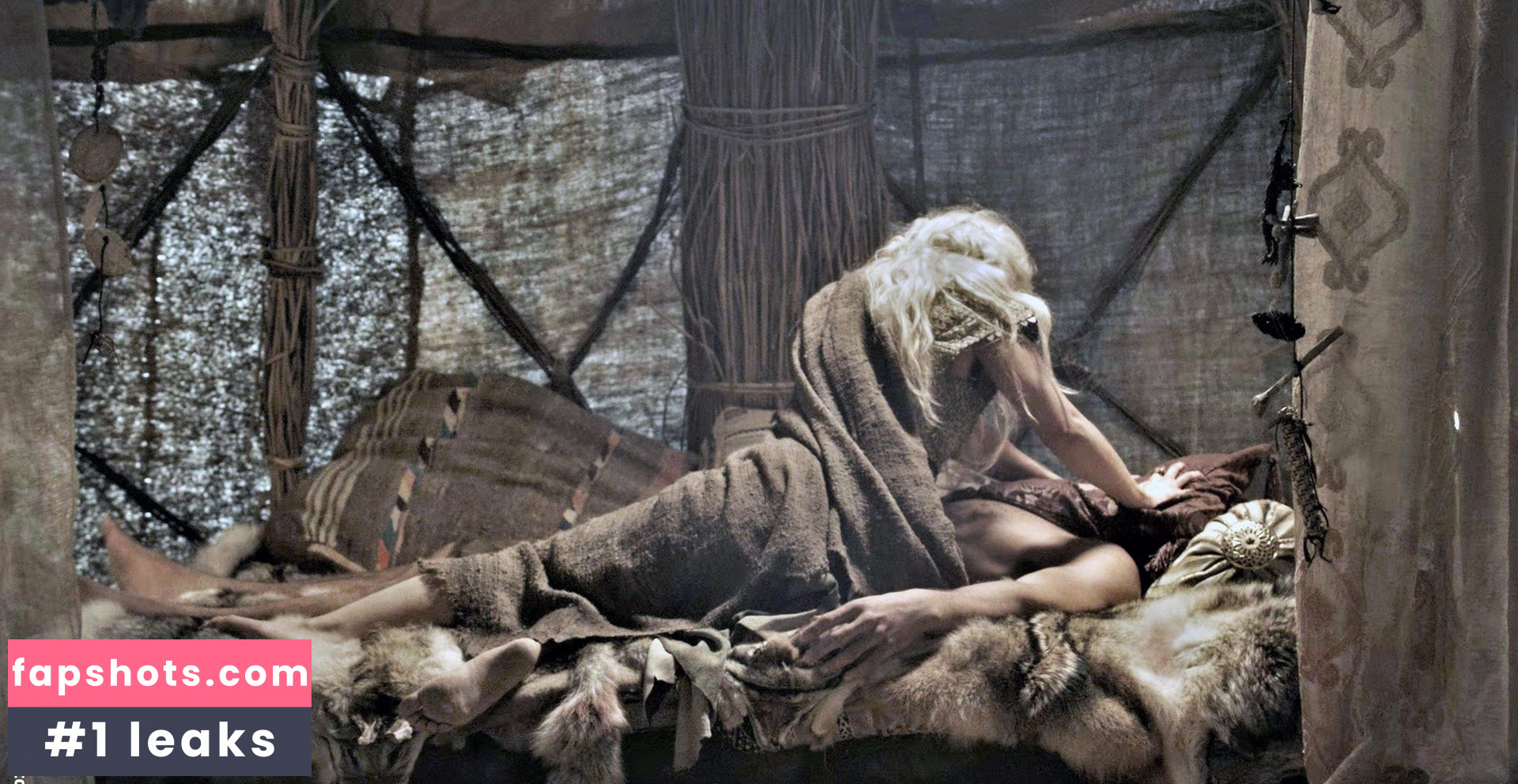 Emilia Clarke Nahé úniky fotek pouze od fanoušků #454 - Fapshots