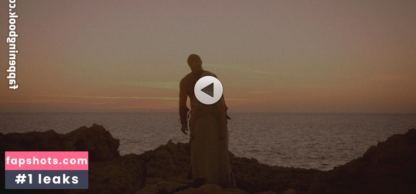 Emilia Clarke Nahé úniky fotek pouze od fanoušků #479 - Fapshots